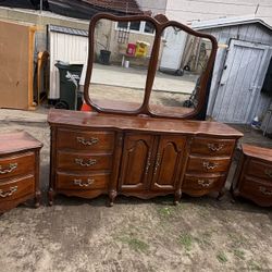 Dresser Mirror With Two End Tables 