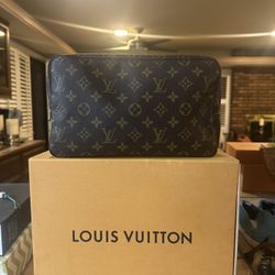 Louis Vuitton Makeup Toiletries Bag