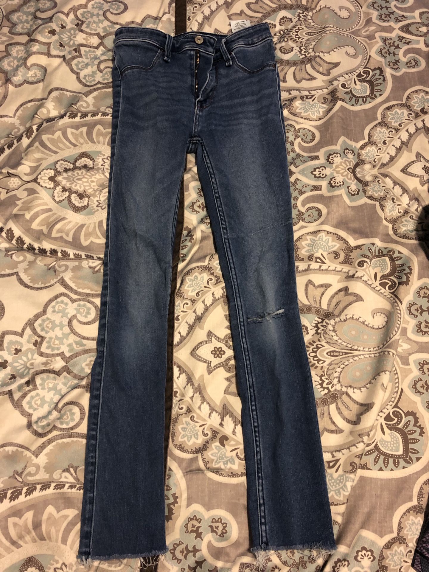 Women’s - size OO (24) jeans - Abercrombie & Fitch