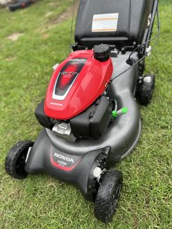 Lawnmower Honda HRN216 Gas Lawn Mower Self Propelled