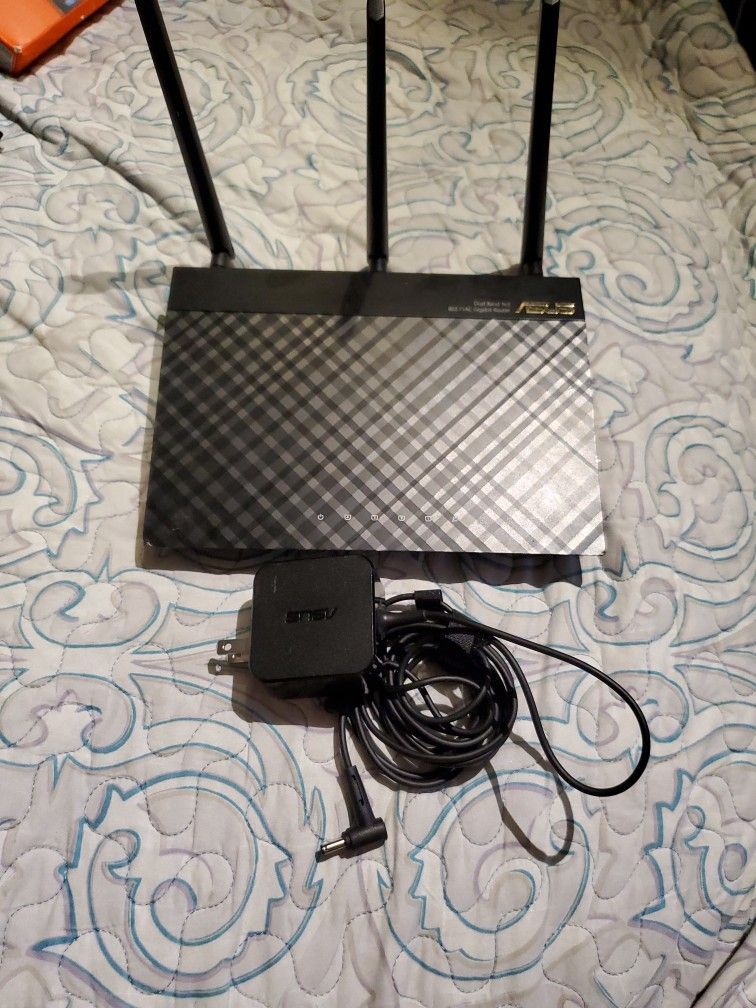 ASUS DUAL BAND 3X3 ROUTER