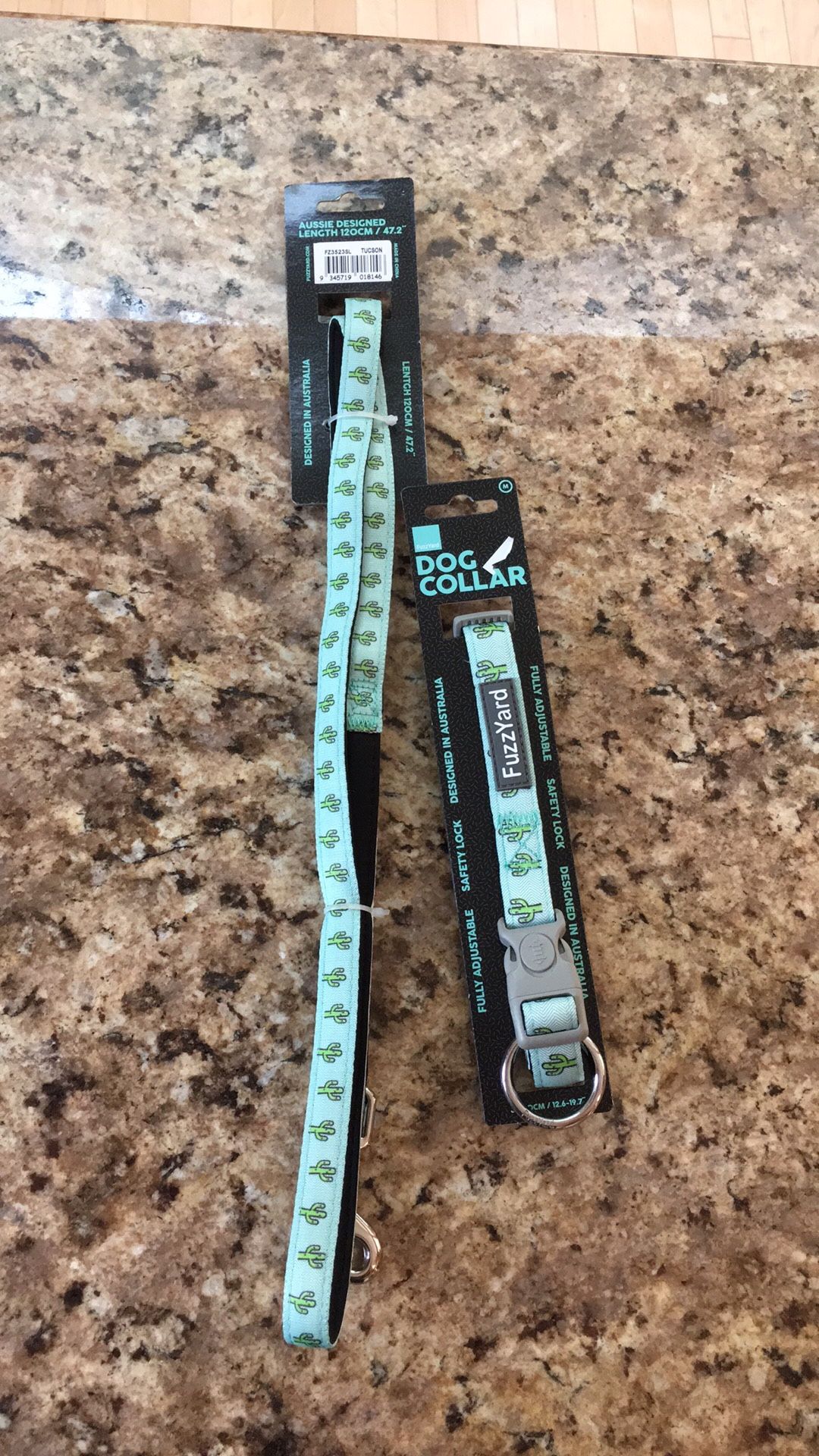 Brand new dog leash and collar set blue with cactus