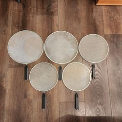 5 stainless steel splatter screens/grease splatter guards/mesh pan covers with black comfort-grip handles,