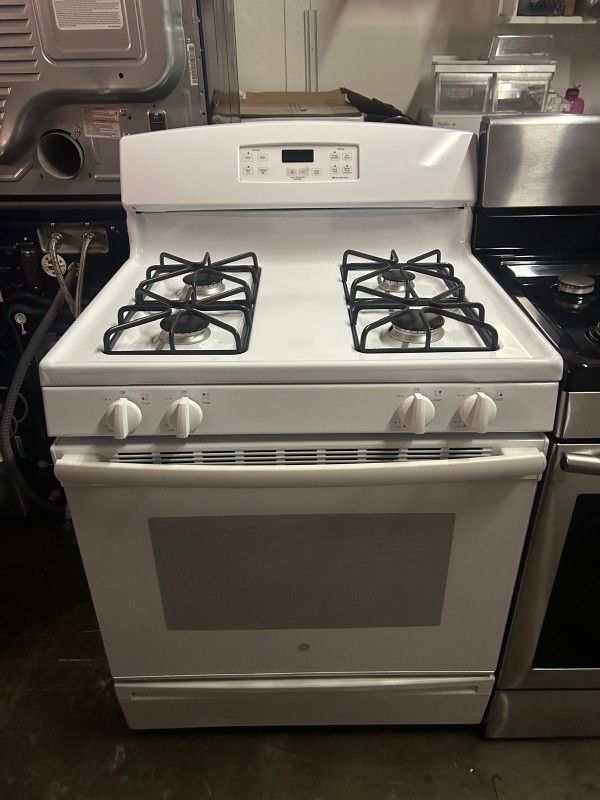 G E Gas Stove 