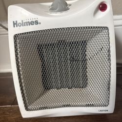 Holmes Compact Heater