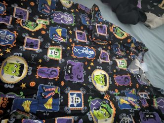 2xl Halloween Scrubs Top