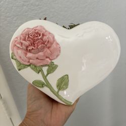 Small Heart Shape Flowers Pot or Vase