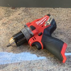 Milwaukee M12 FUEL 12V Lithium-Ion Brushless Cordless 1/2 in. Drill Driver (Tool-Only)