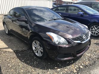2013 Nissan Altima coupe S