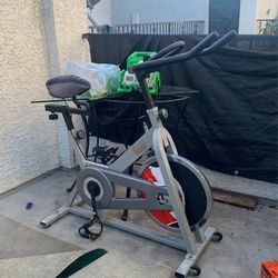 Sunny Health & fitness Exercise Bike 