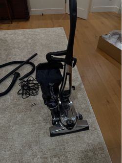 Kirby Avalir Platinum Vaccum