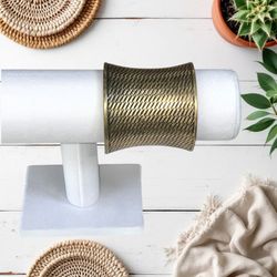 Vintage Chunky Cuff Boho Lightweight Textured Metal Bangle Bracelet