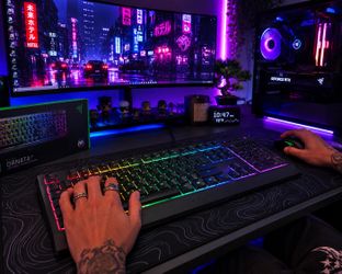Razer Ornata V3 RGB Gaming Keyboard – never used
