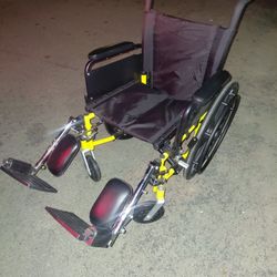 https://offerup.com/redirect/?o=U21hbGwuYWR1bHQ= Or Kids Wheelchair.  New