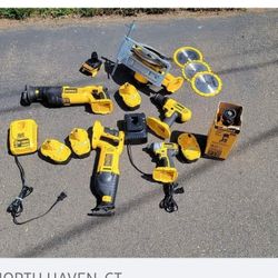 Dewalt Tool Lot With 5 Batterys 18v