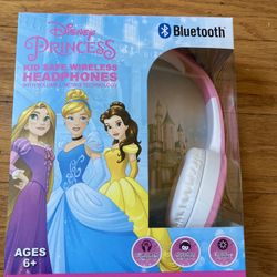 NWT Bluetooth Disney Princess Headphones