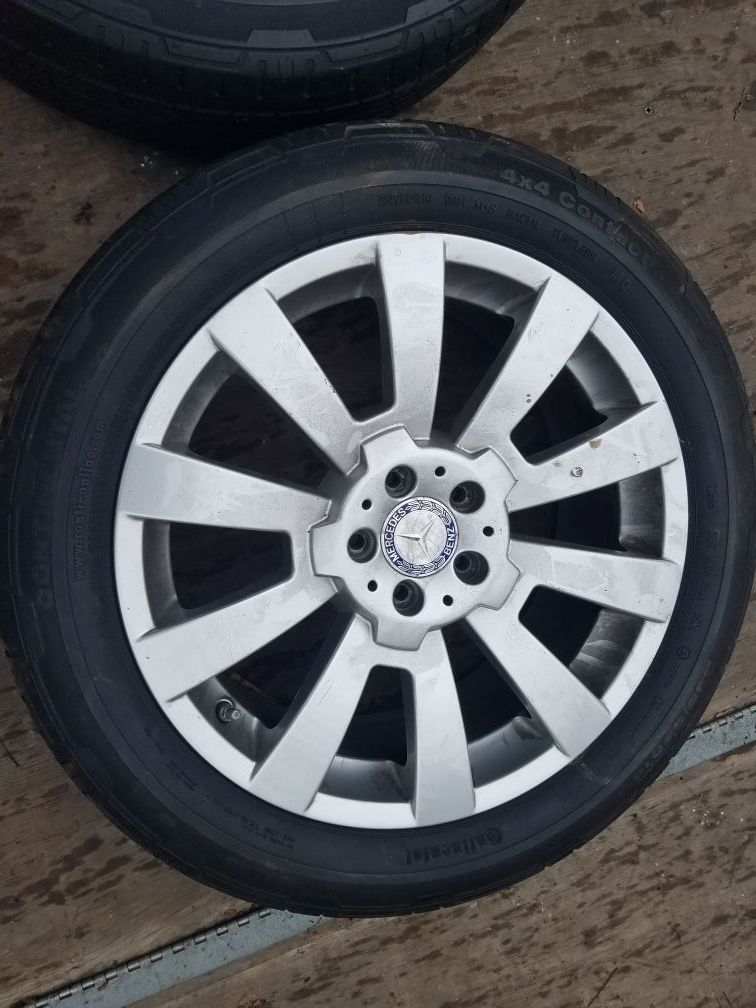 4 Weells and tires