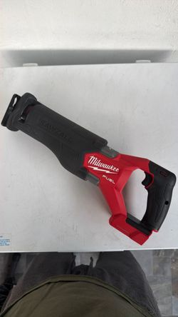 Milwaukee M18 FUEL Sawzall Reciprocating Saw (Tool Only)