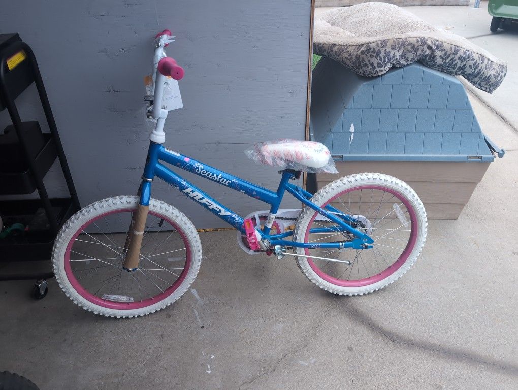 New 20-in Girls Bicycle