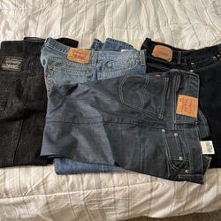 Levi Jeans 34x30 In Excellent Shape Make Offer!