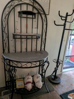 Decorative table