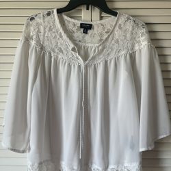 Women’s Lace Blouse