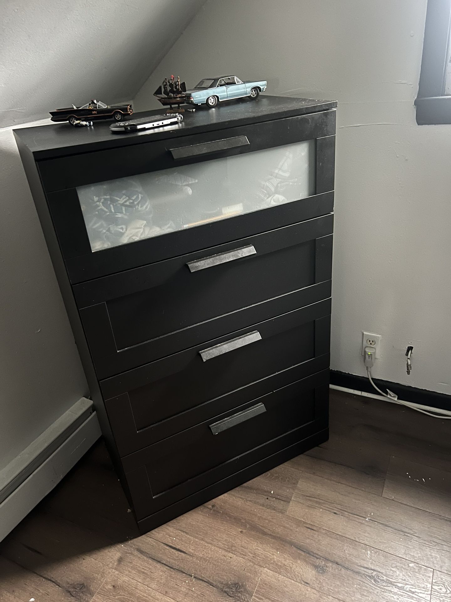 Dresser