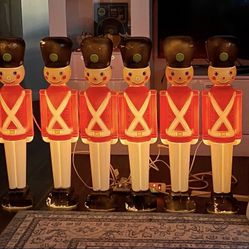 Vintage Blow Mold Toy Soldiers Light Up  Christmas Decoration 31” Lot of 6