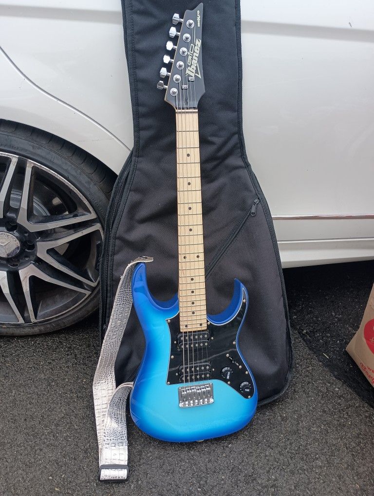 Ibanez miKro  Electric Guitar With Soft Case 