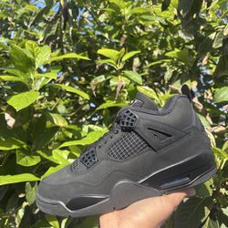 Jordan 4 retro black cat (2025)