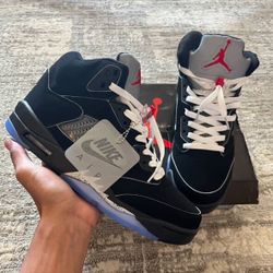 Jordan 5 Metallic Reimagined Size 10-11