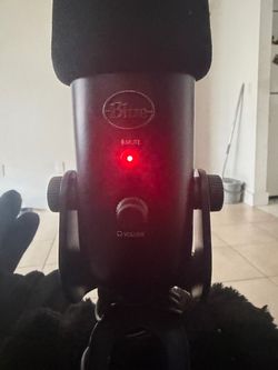 Blue Yeti USB Microphone Black