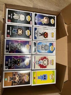 10 Funko Pop Lot – Marvel, Star Wars, Stranger Things & More