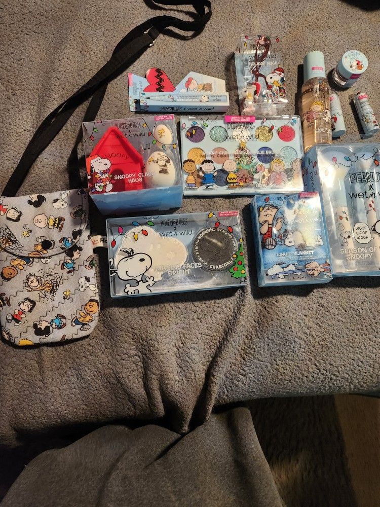 Charlie Brown & Snoopy Christmas Set