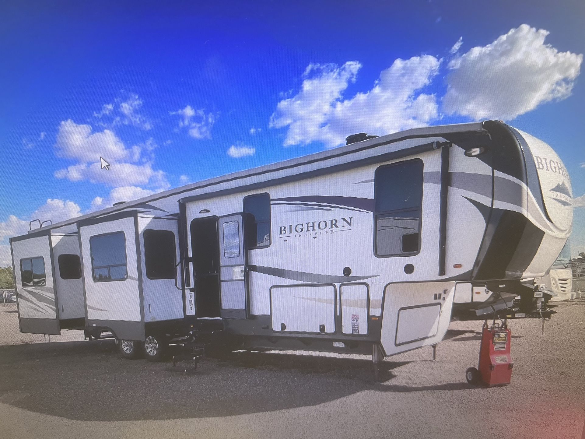 2018 BIG HORN TRAVLER 39RD 5/wheel
