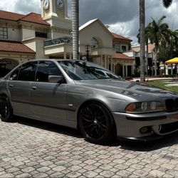 2003 BMW 540i