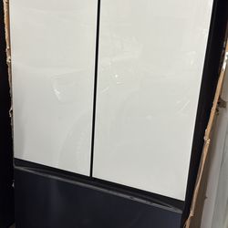 Brand New Samsung Bespoke With  Beverage Center  French Door 