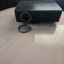 Dell Projector 7700 Full HD 5000 Lumen