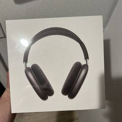 Sealed black AirPod Max 