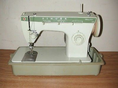 Singer Fashion Mate 252 Vintage Sewing Machine Great Condition Tested Works Nice w/ foot pedal