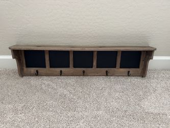 Wood decor shelf with hooks