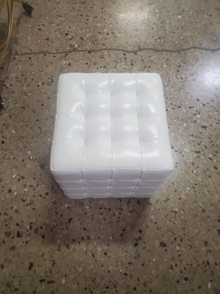 White Small Tufted Otoman
