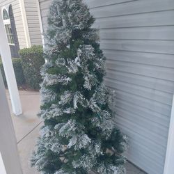 Beautiful Christmas Tree Pre Lit 7 5 Ft