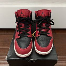 Nike Air Jordan 1 Mid