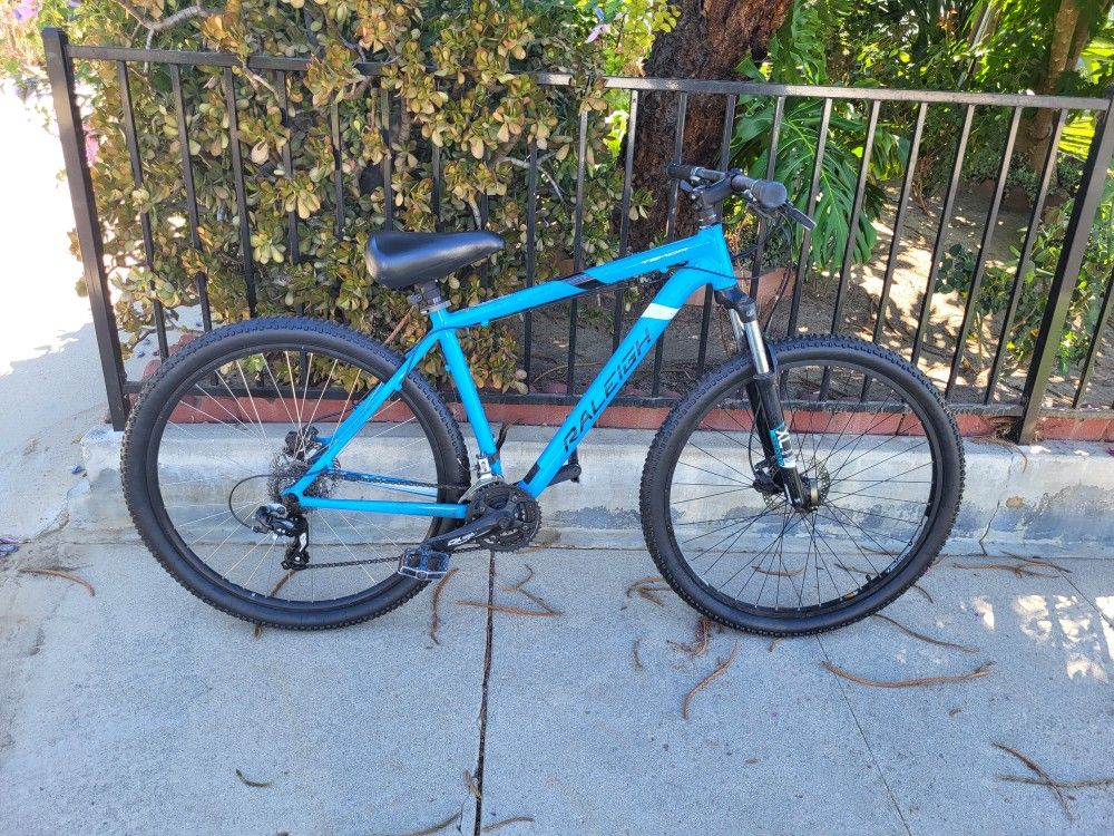 Raleigh Tekoa Mountain Bike