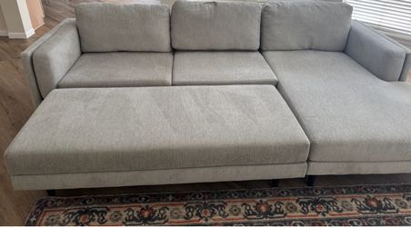 Living spaces sectional sofa