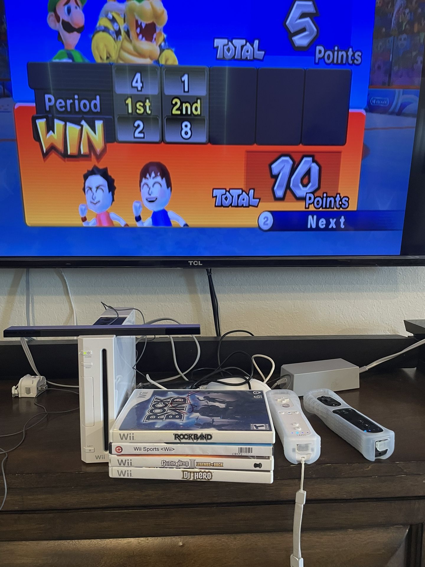 Nintendo Wii And 5 Games