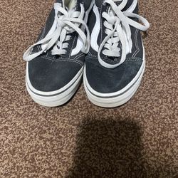 Vans Tennis Shoes Kids Youth Size 4.5 Women’s Size 6