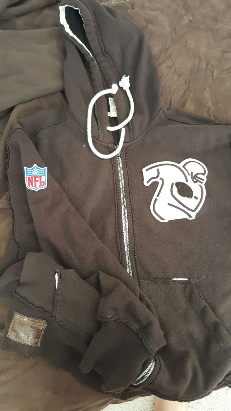 Reebok NFL Browns hood sweater.