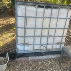 250 Gallon Tank Water 